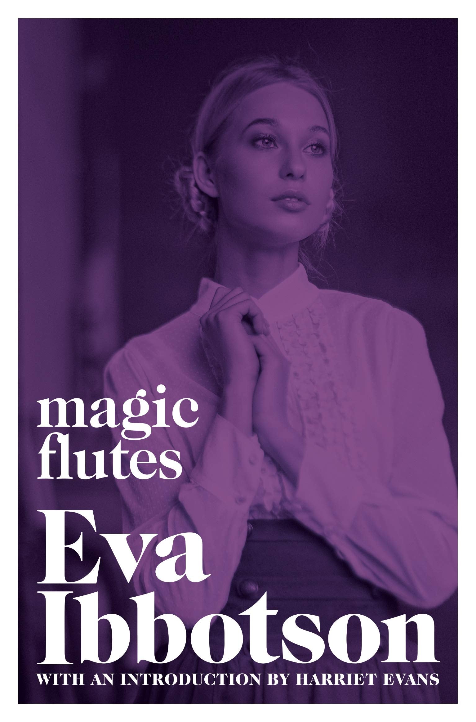 Front cover of the book 'Magic Flutes' by Eva Ibbotson.