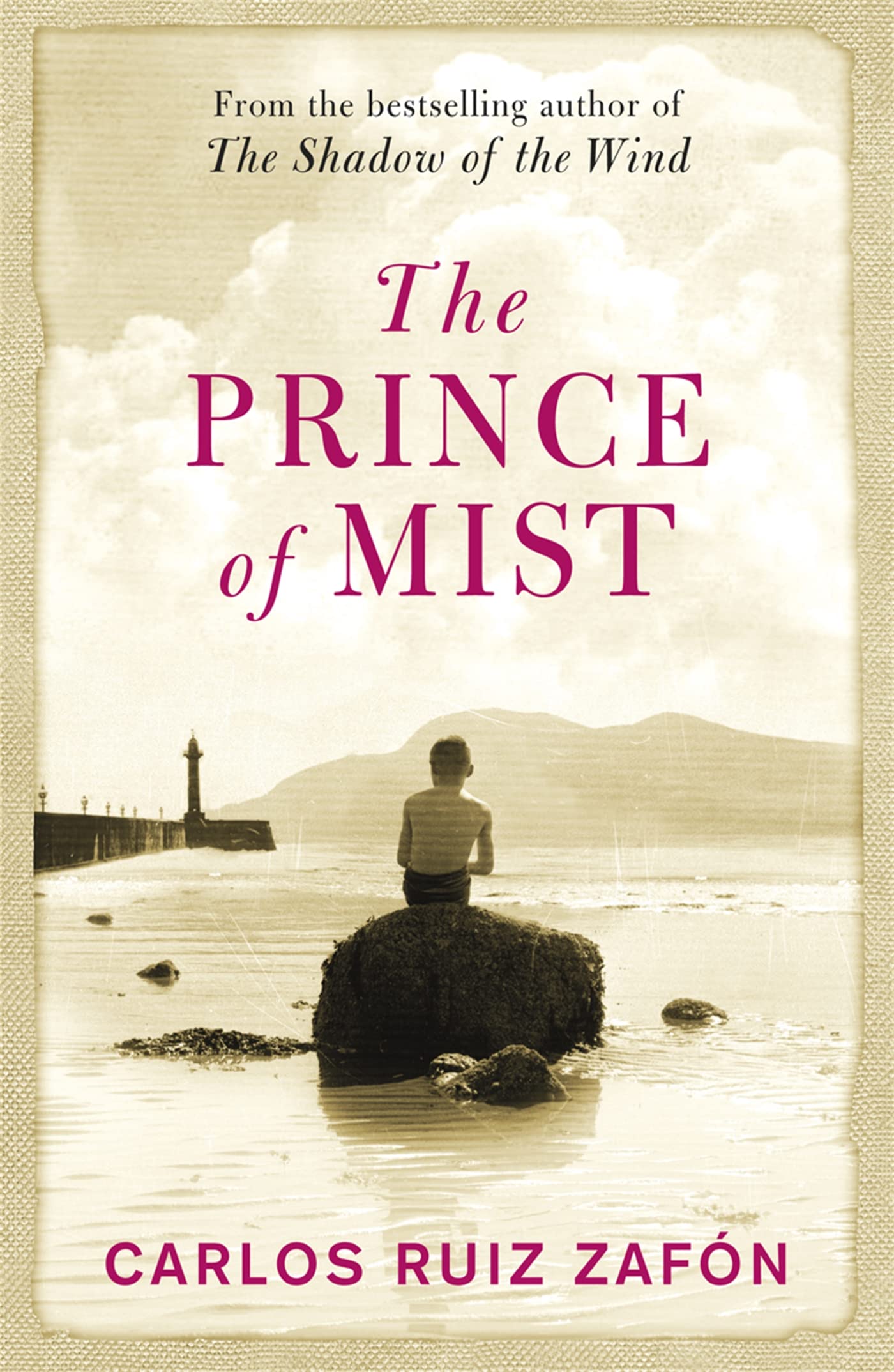 Front cover of the book 'The Prince of Mist' by Zafon.