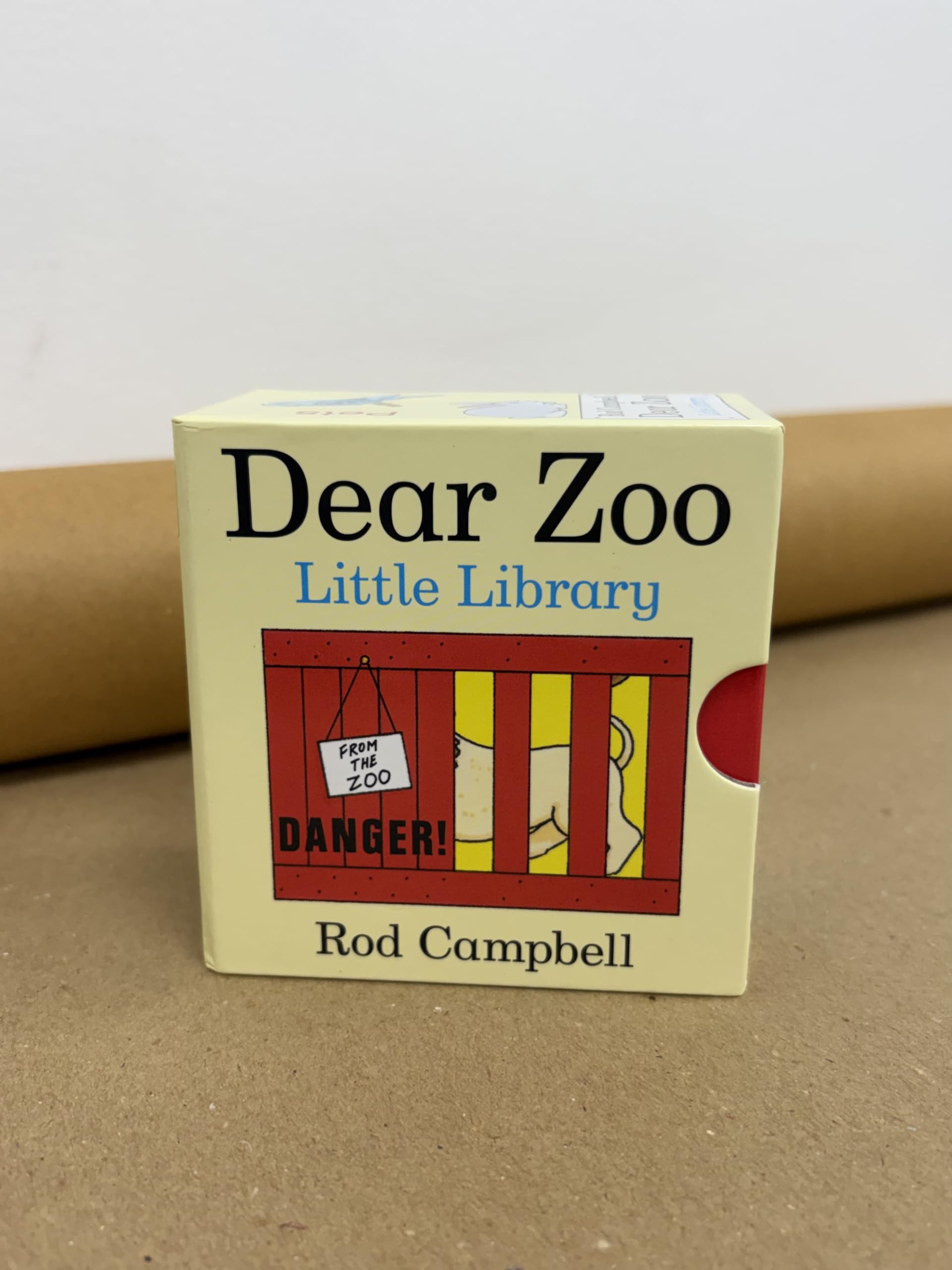Front cover of the book 'DEAR ZOO LITTLE LIBRARY' by Rod Campbell.