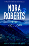 Front cover of the book 'Hollow' by Roberts, Nora.
