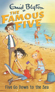 Front cover of the Paperback book 'The Famous Five 12: Five go Down to the Sea Blyton, Enid' by Na.