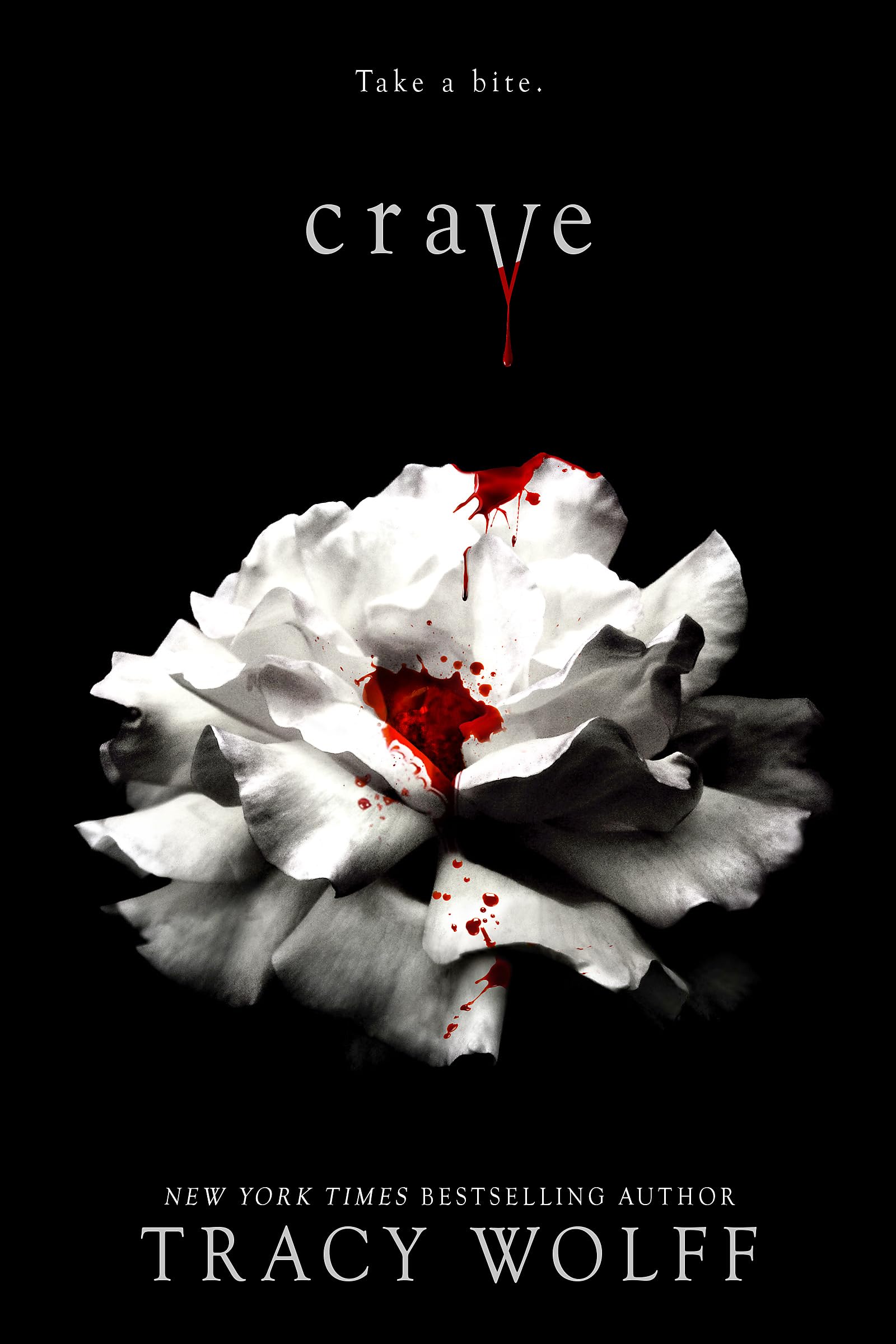 Front cover of the book 'Crave' by Tracy Wolff.