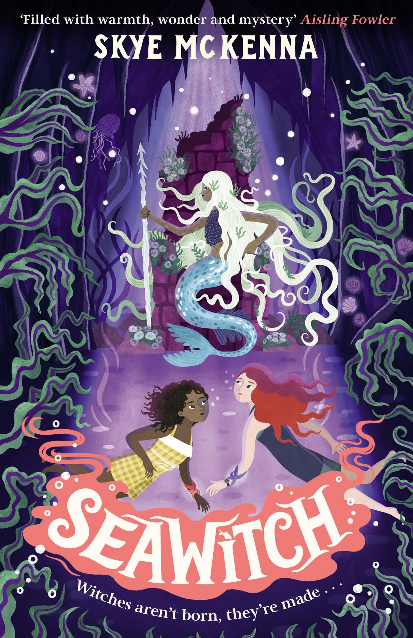 Front cover of the book 'Hedgewitch: Seawitch: Book 3: The enchanting series brimming with mystery and magic' by Skye McKenna.