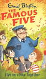 Front cover of the Paperback book 'The Famous Five 10: Five on a Hike Together Blyton, Enid' by Blyton, Enid.