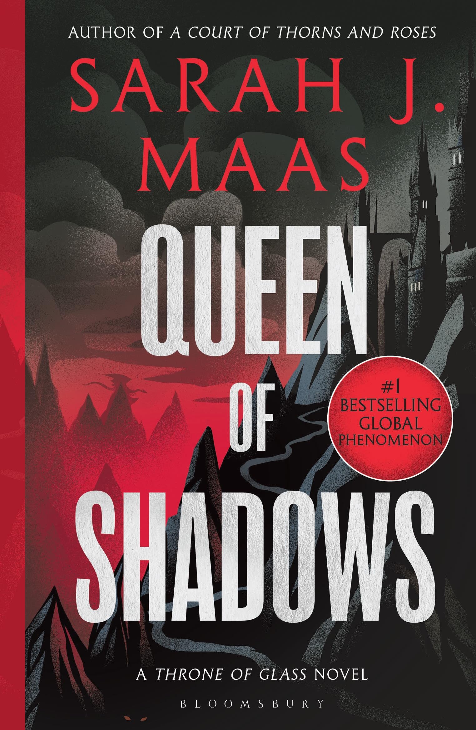 Front cover of the book 'Queen of Shadows: From the # 1 Sunday Times best-selling author of A Court of Thorns and Roses (Throne of Glass)' by Sarah J. Maas.