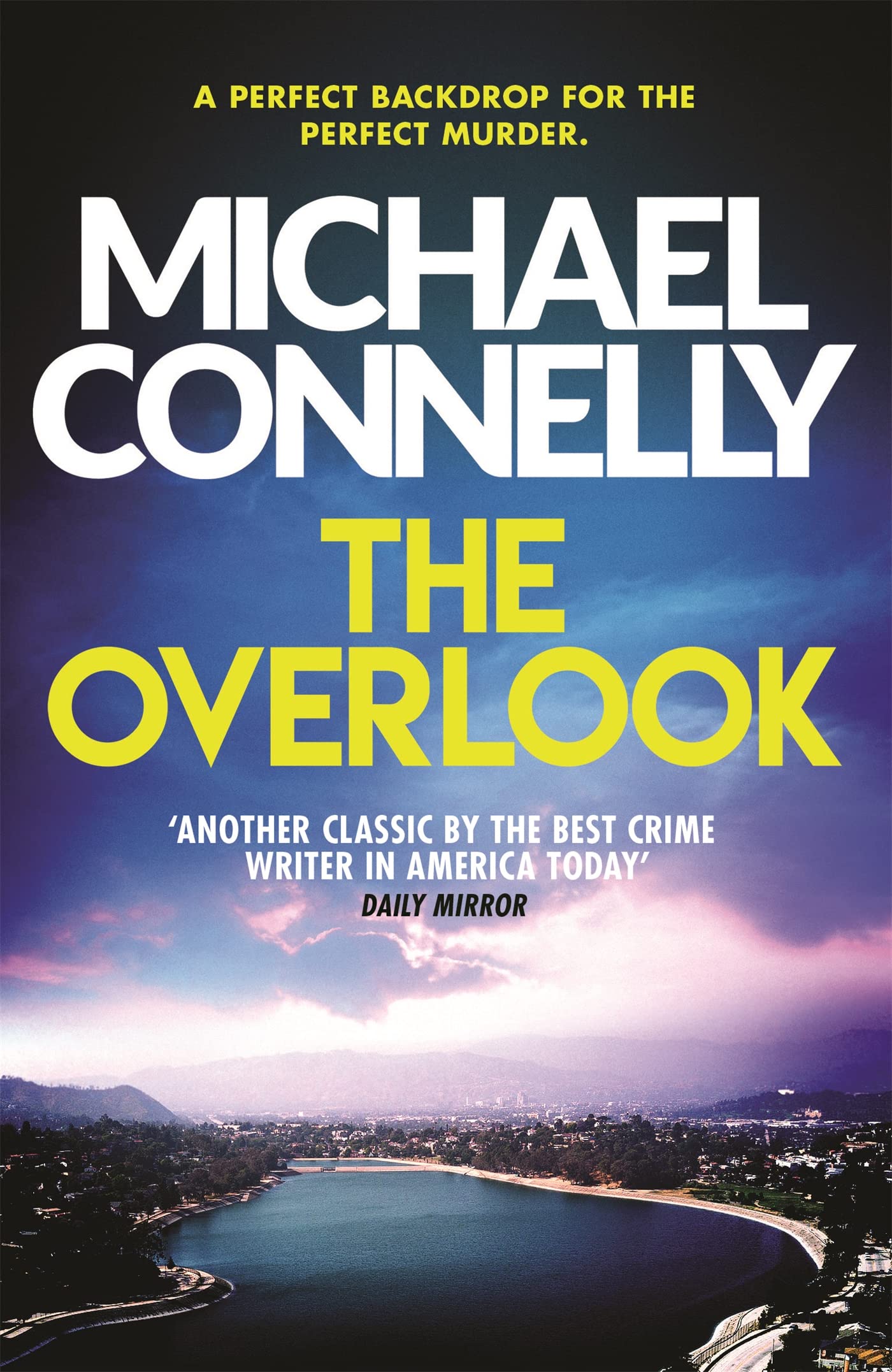 Front cover of the book 'Overlook' by Michael Connelly.