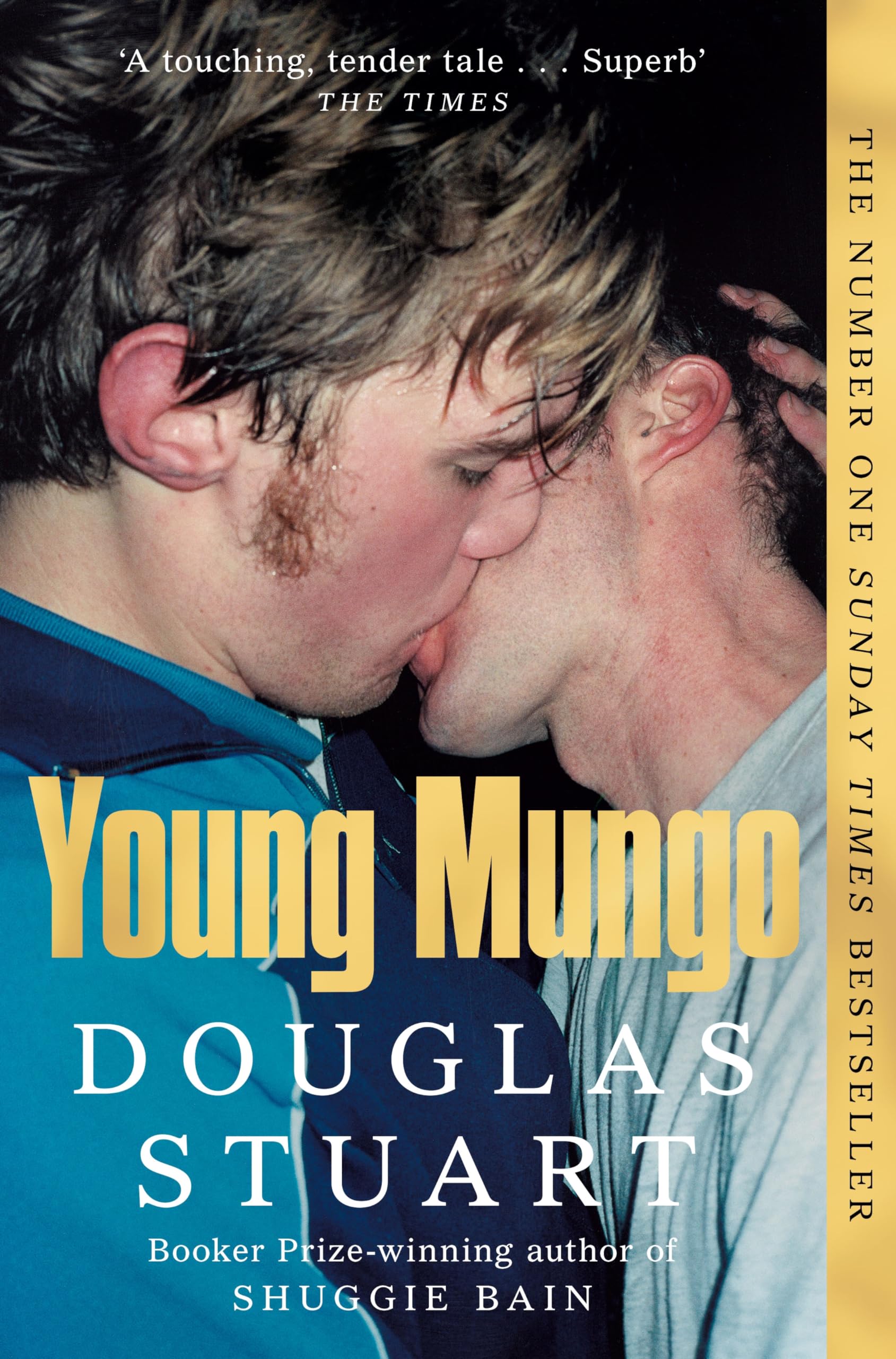 Front cover of the book 'Young Mungo' by Douglas Stuart.