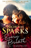 Front cover of the book 'Every breath' by Nicholas Sparks.