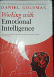Daniel Goleman Emotional Intelligence PaperbackÐ  by Daniel Goleman