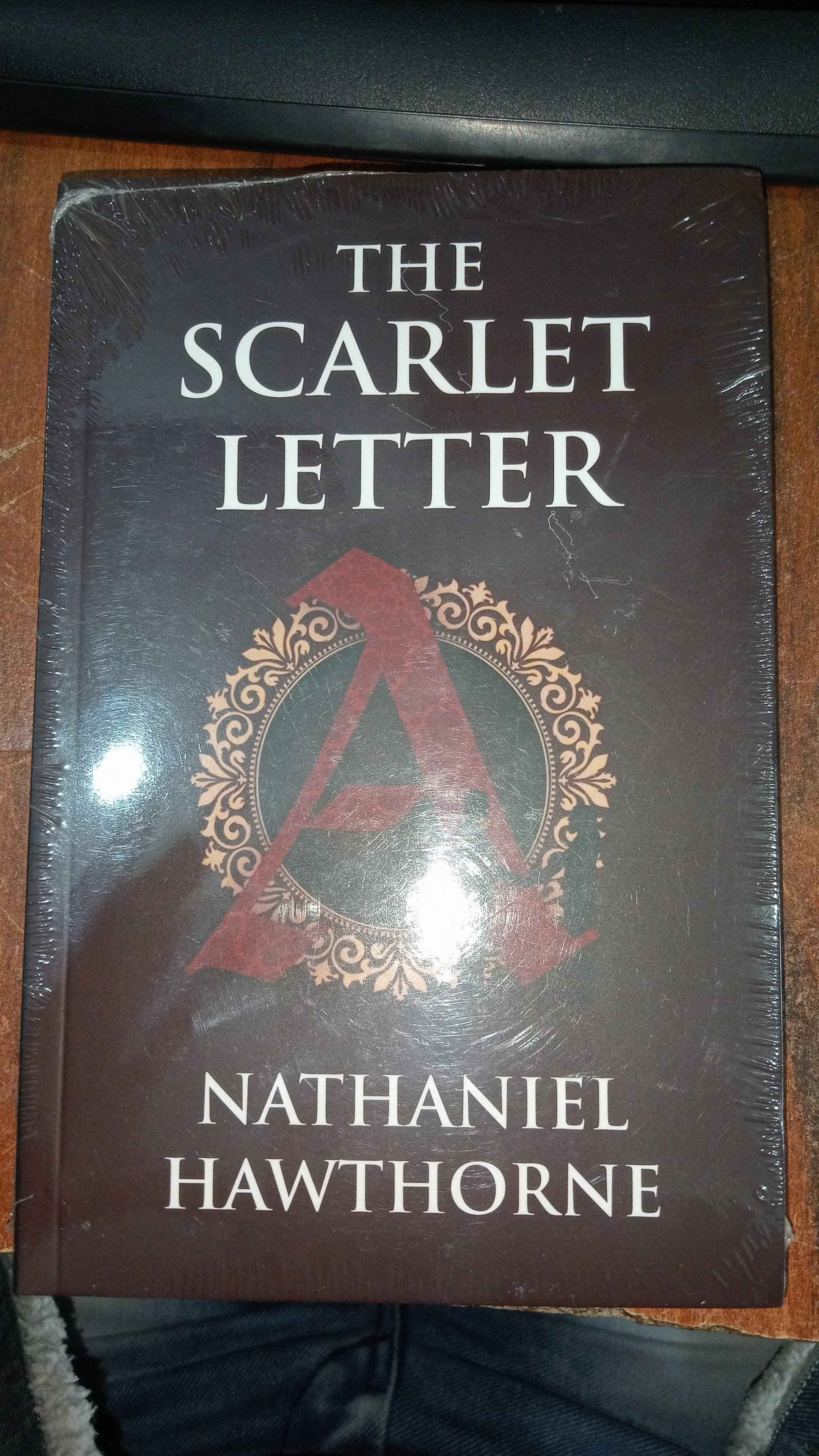 The Scarlet Letter PaperbackÐ   by Nathaniel Hawthorne